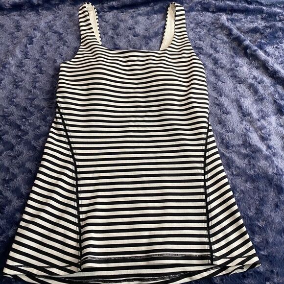Lululemon Amala Black & White Striped Tank top 6 - Picture 11 of 11